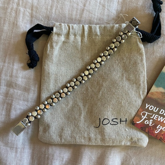 Josh Crystal Bracelet - Picture 7 of 10